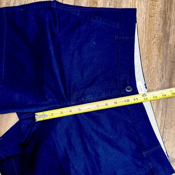 Crown and Ivy • Navy Caroline stretch shorts - Picture 5 of 8